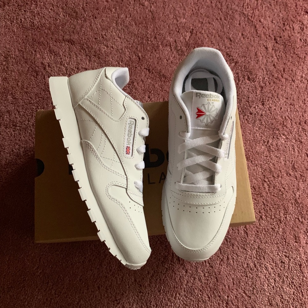 Classic White Reebox - Picture 3 of 7